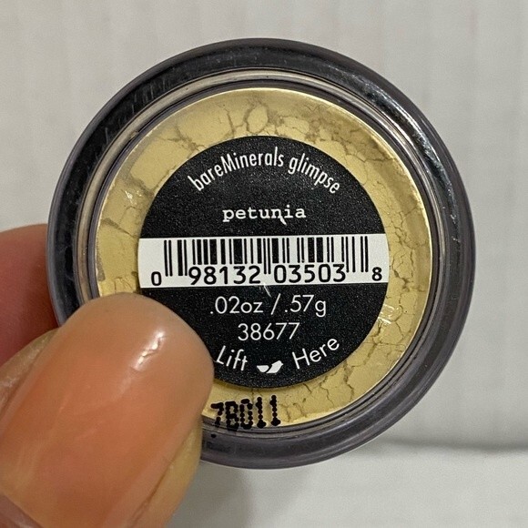 Bare Minerals Eyeshadow, Petunia - Picture 2 of 5